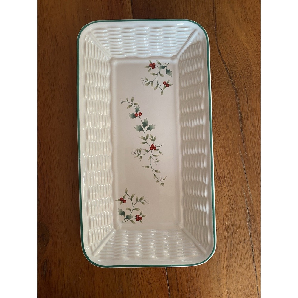 Vintage Pfaltzgraff Winterberry Rectangular Basket Weave Bread  Appetizer Dish